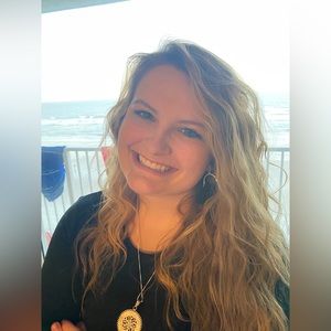 Meet your Posher, Kayli